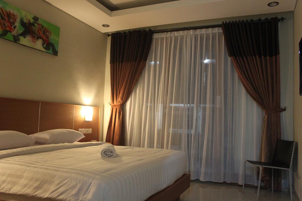 Ronta Bungalows Кута Екстериор снимка